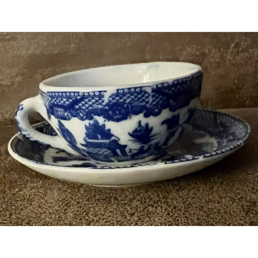 Blue Willow Child/Doll Sized Teacup & Saucer Japan vintage antique